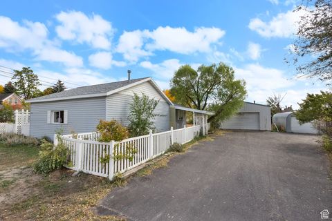 Photo of 167 W 200 N, Mt Pleasant, UT 84647 (MLS # 2116748)