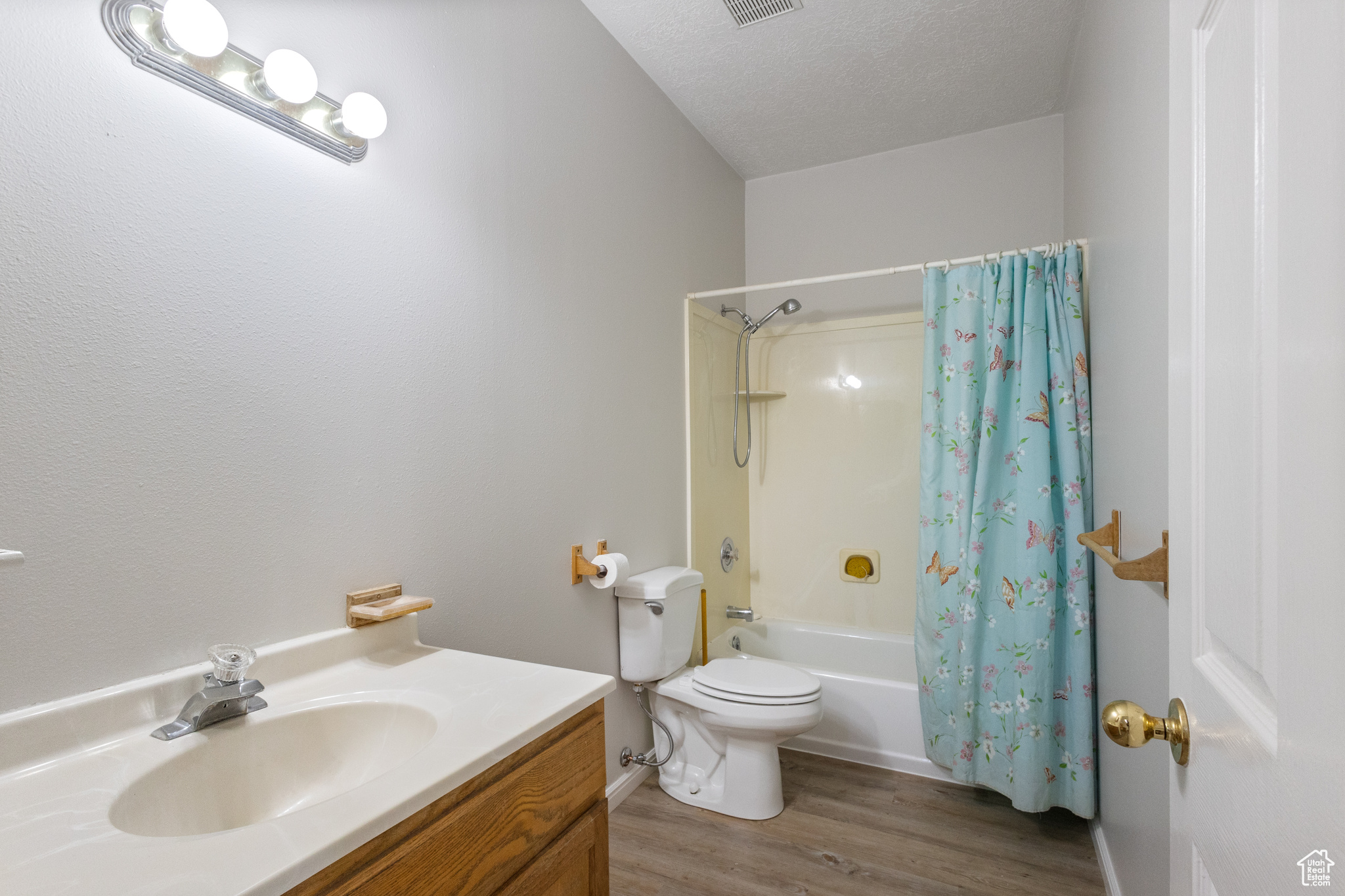 YOUNG PROPERTY - Residential