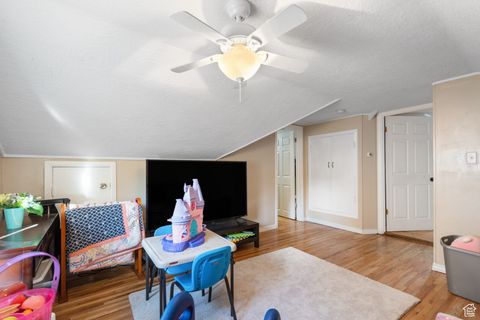 Tiny photo for 914 E LAKEVIEW Dr, Bountiful, UT 84010 (MLS # 2116867)