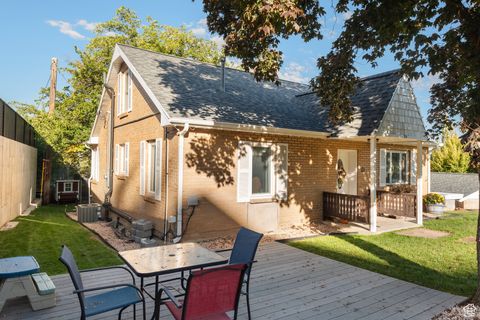 Tiny photo for 914 E LAKEVIEW Dr, Bountiful, UT 84010 (MLS # 2116867)