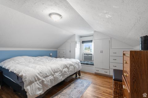 Tiny photo for 914 E LAKEVIEW Dr, Bountiful, UT 84010 (MLS # 2116867)