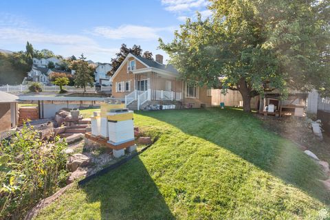 Tiny photo for 914 E LAKEVIEW Dr, Bountiful, UT 84010 (MLS # 2116867)