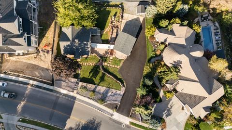 Tiny photo for 914 E LAKEVIEW Dr, Bountiful, UT 84010 (MLS # 2116867)