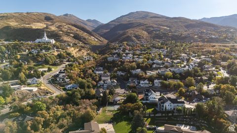 Tiny photo for 914 E LAKEVIEW Dr, Bountiful, UT 84010 (MLS # 2116867)