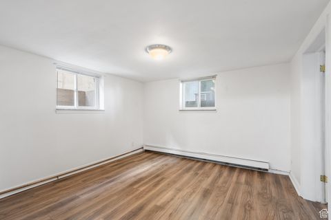 Tiny photo for 914 E LAKEVIEW Dr, Bountiful, UT 84010 (MLS # 2116867)