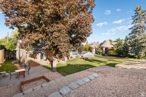 Tiny photo for 914 E LAKEVIEW Dr, Bountiful, UT 84010 (MLS # 2116867)