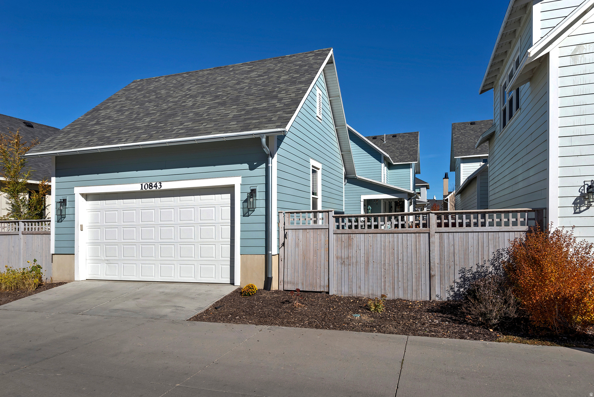 DAYBREAK - Residential