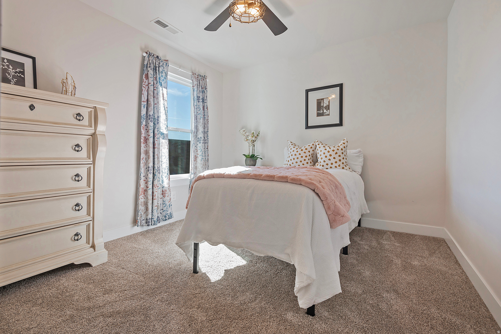 DAYBREAK - Residential