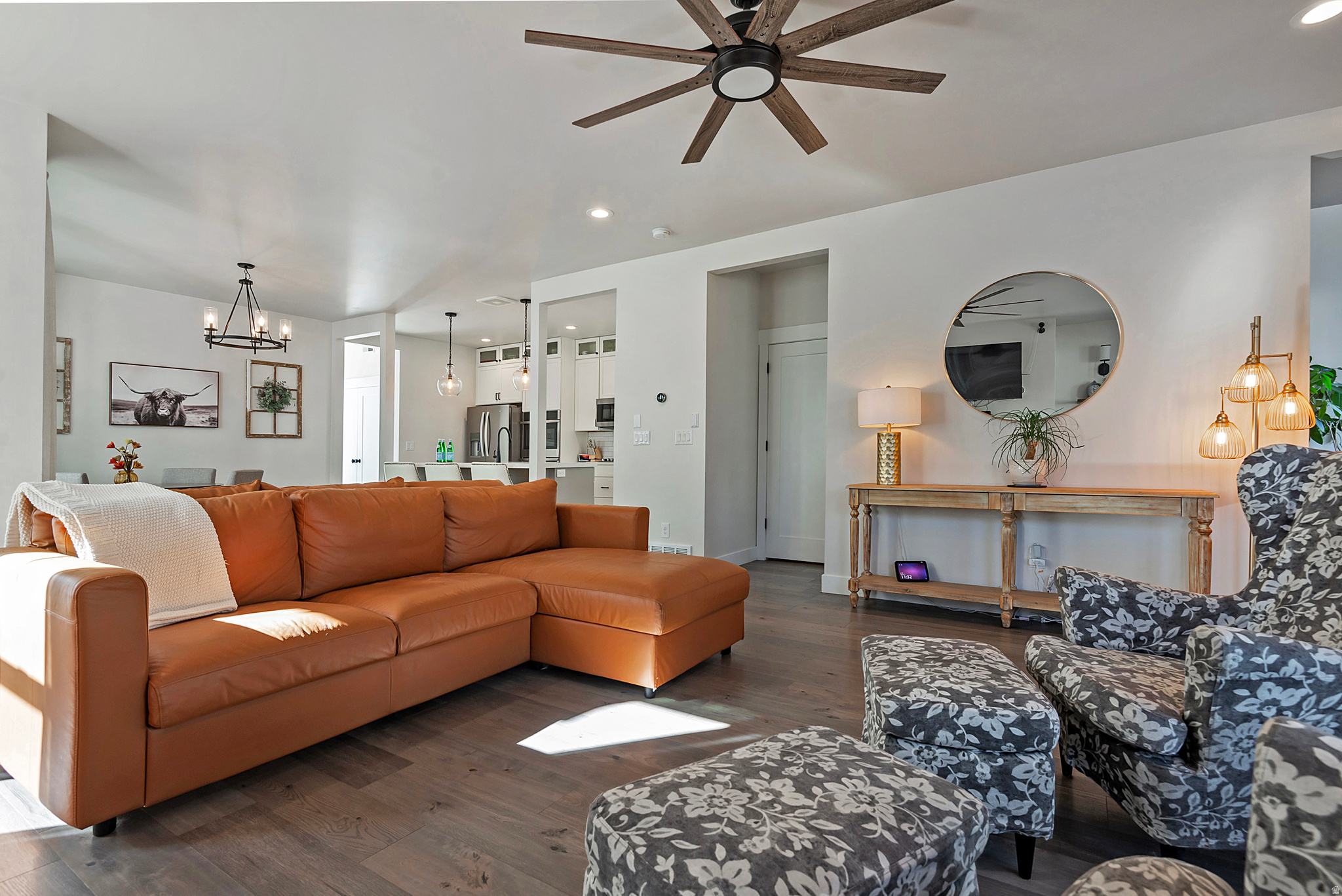 DAYBREAK - Residential