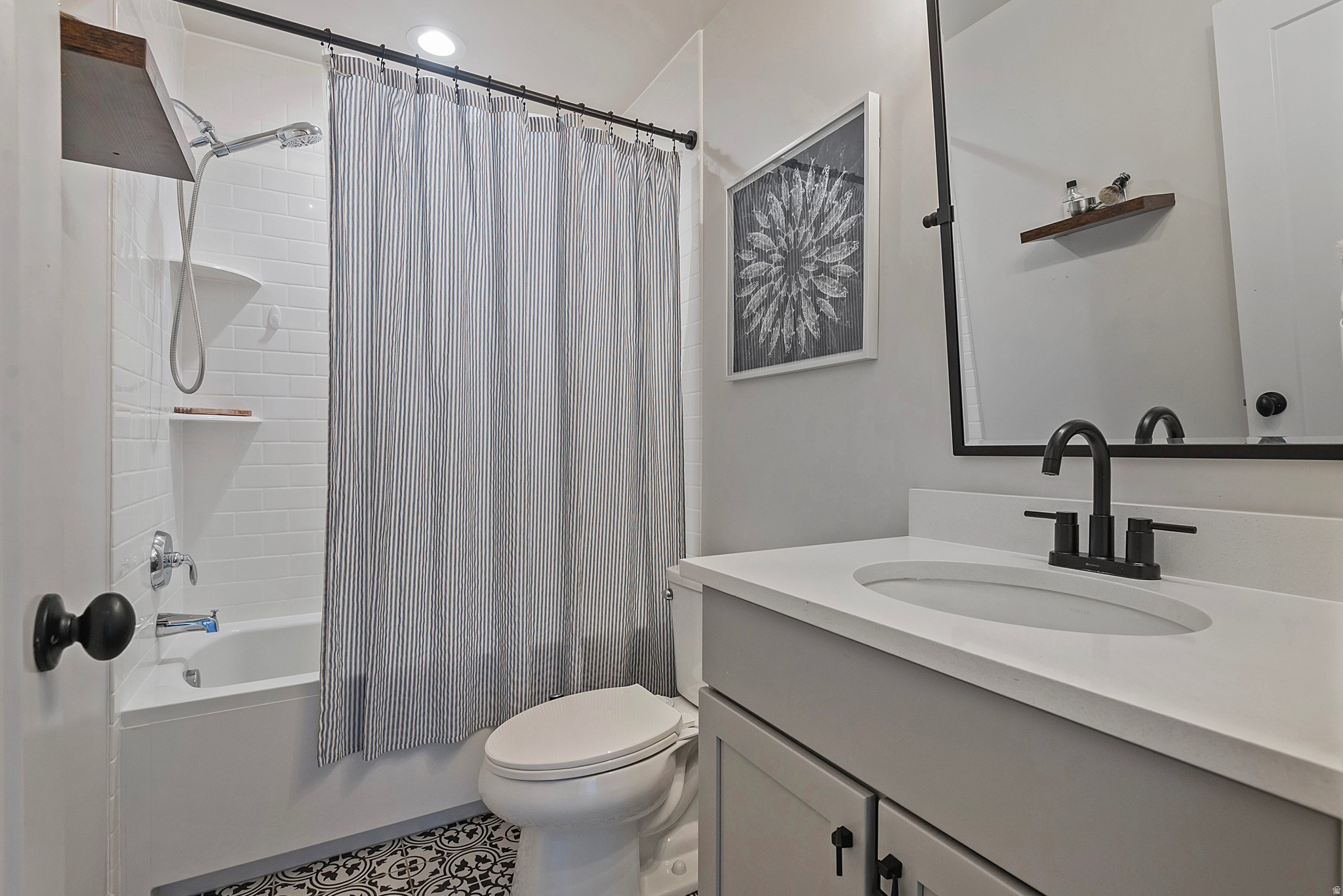 DAYBREAK - Residential