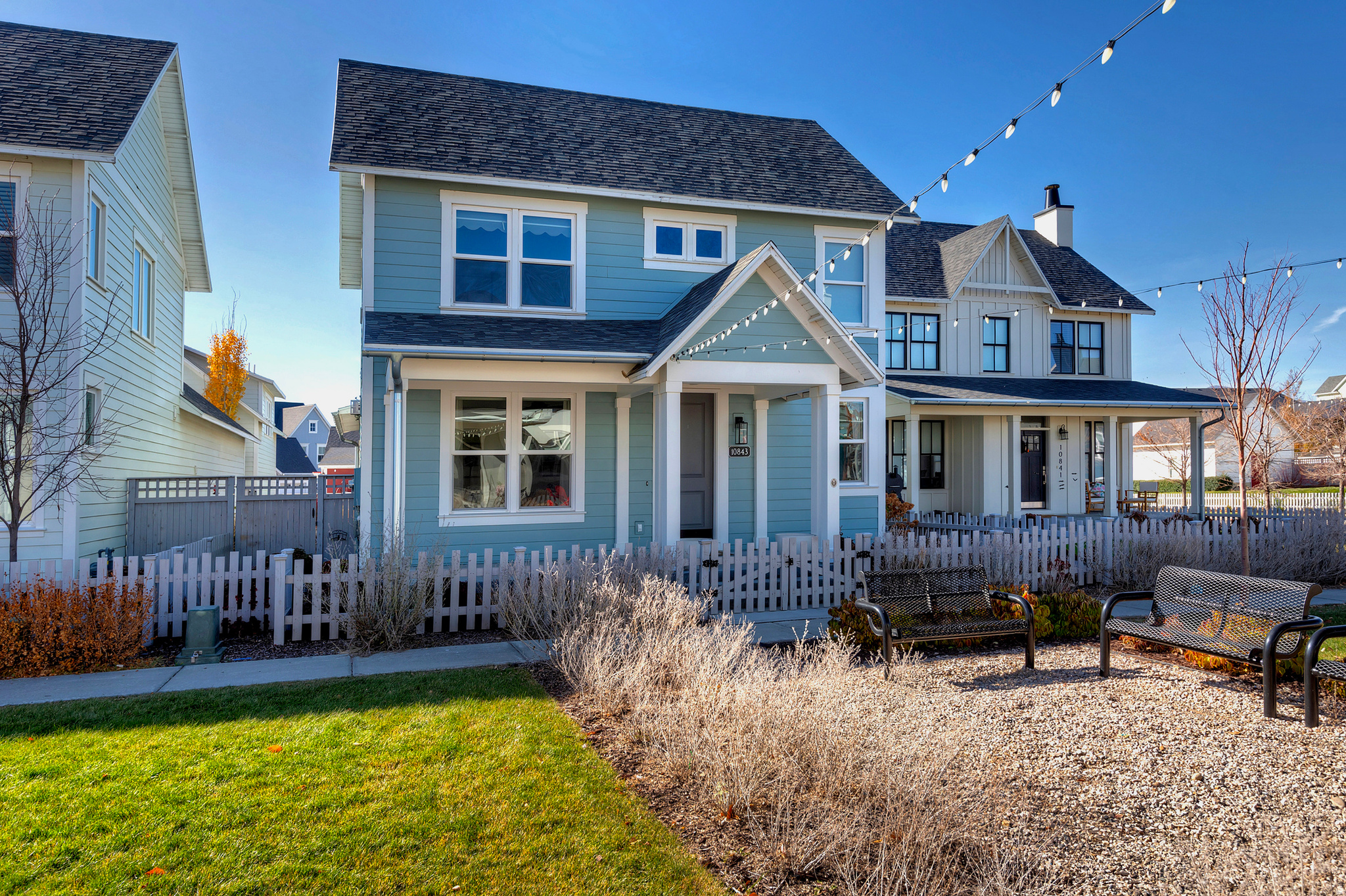 DAYBREAK - Residential