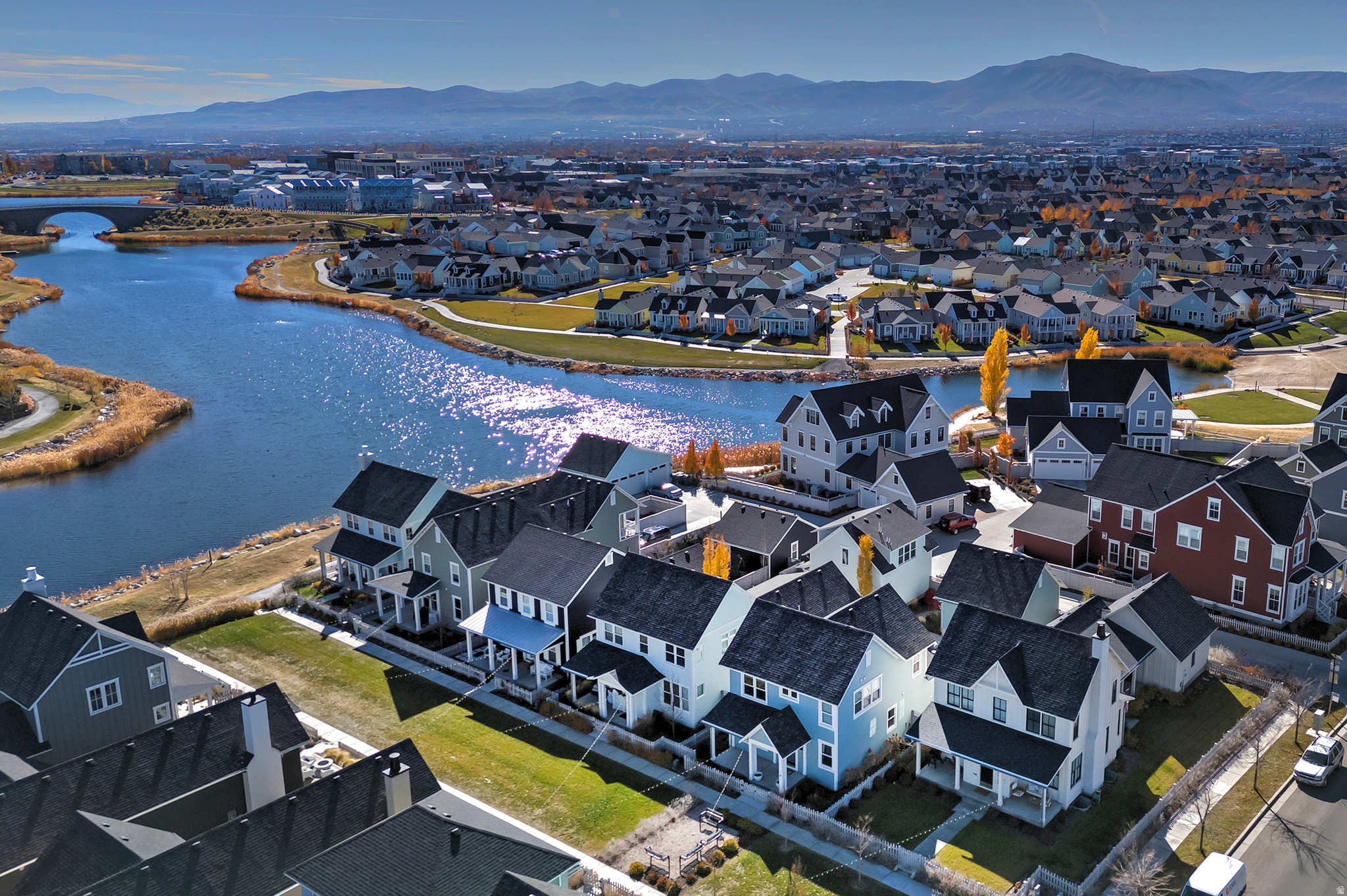 DAYBREAK - Residential