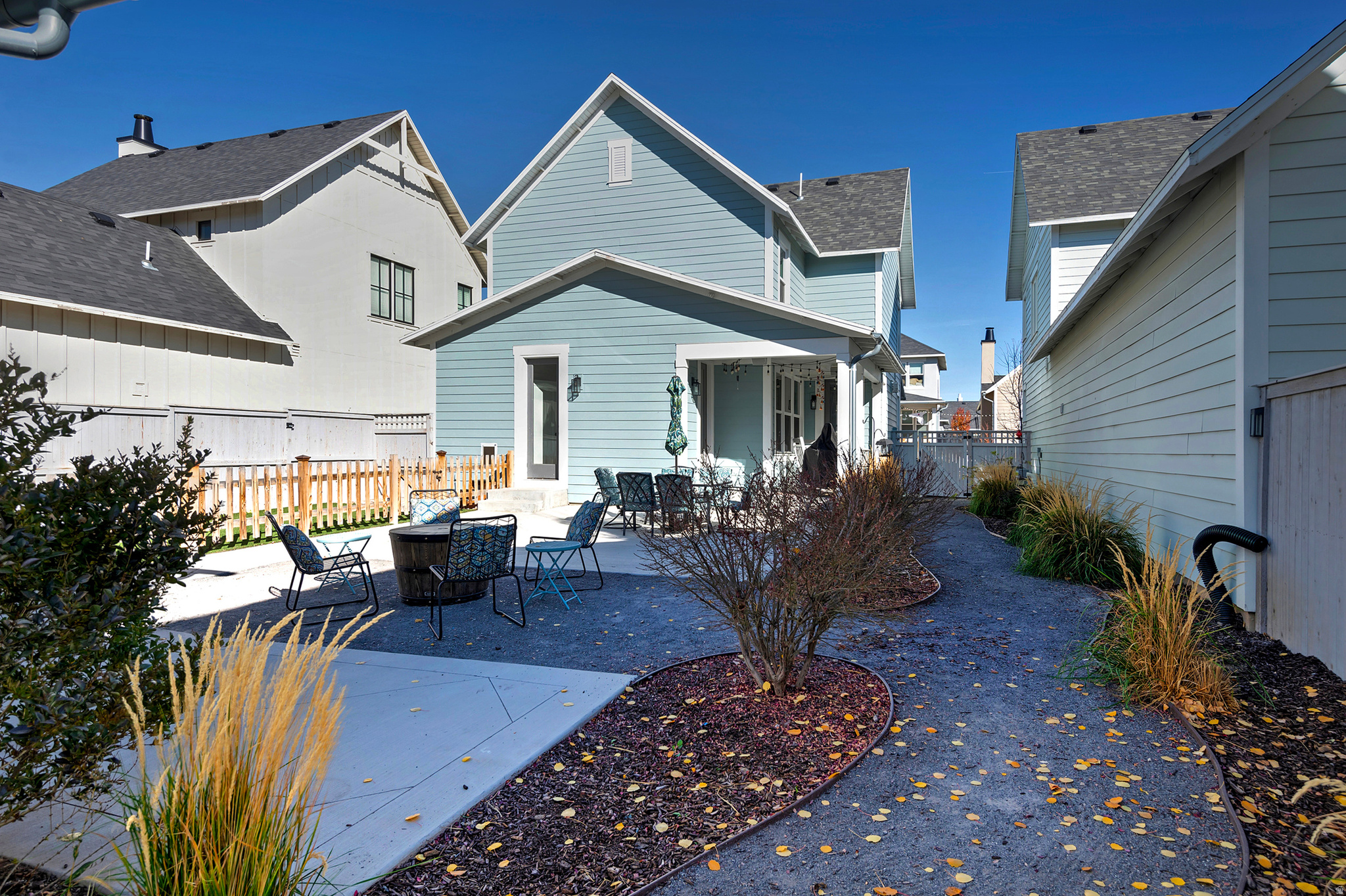 DAYBREAK - Residential