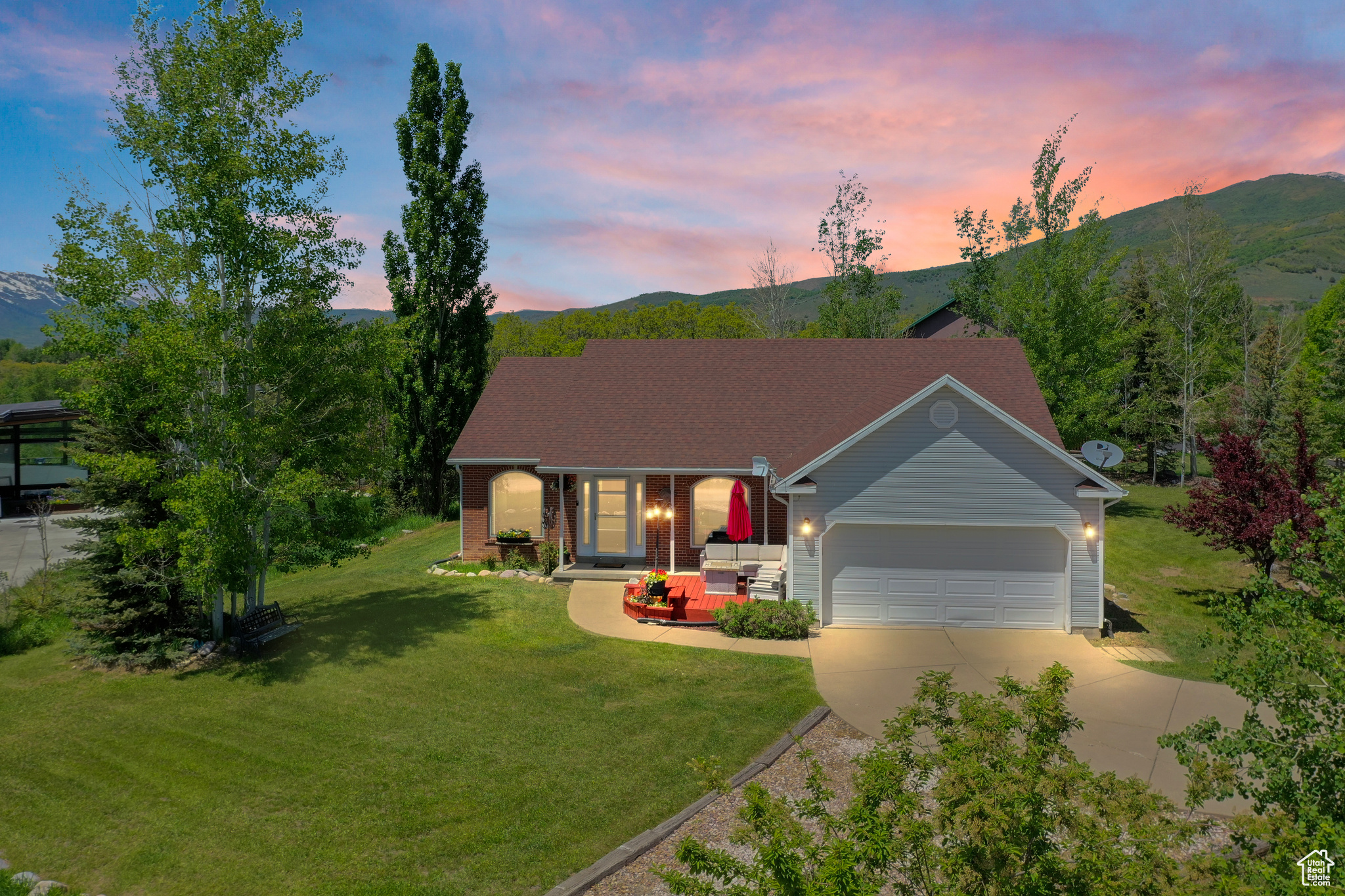 3677 N Willowbrook Ln, Eden, Utah image 1
