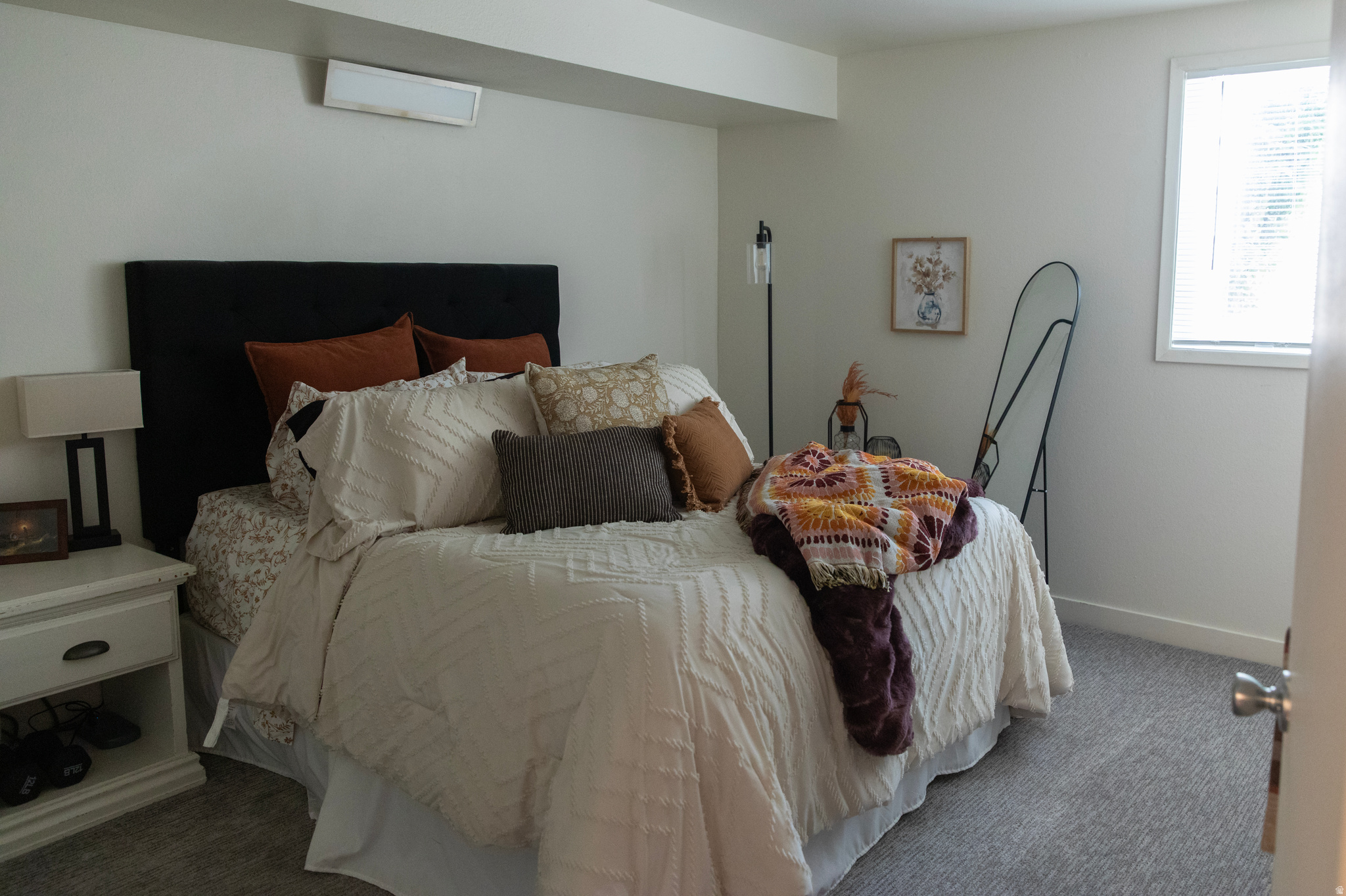 COUNTRY HILLS SQ - Residential