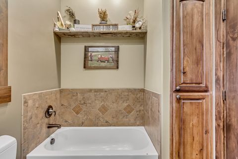 Tiny photo for 1135 E 900 S, Pleasant Grove, UT 84062 (MLS # 2137009)