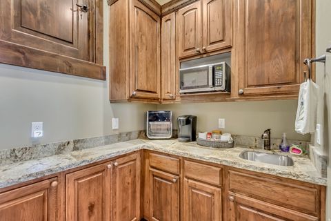 Tiny photo for 1135 E 900 S, Pleasant Grove, UT 84062 (MLS # 2137009)