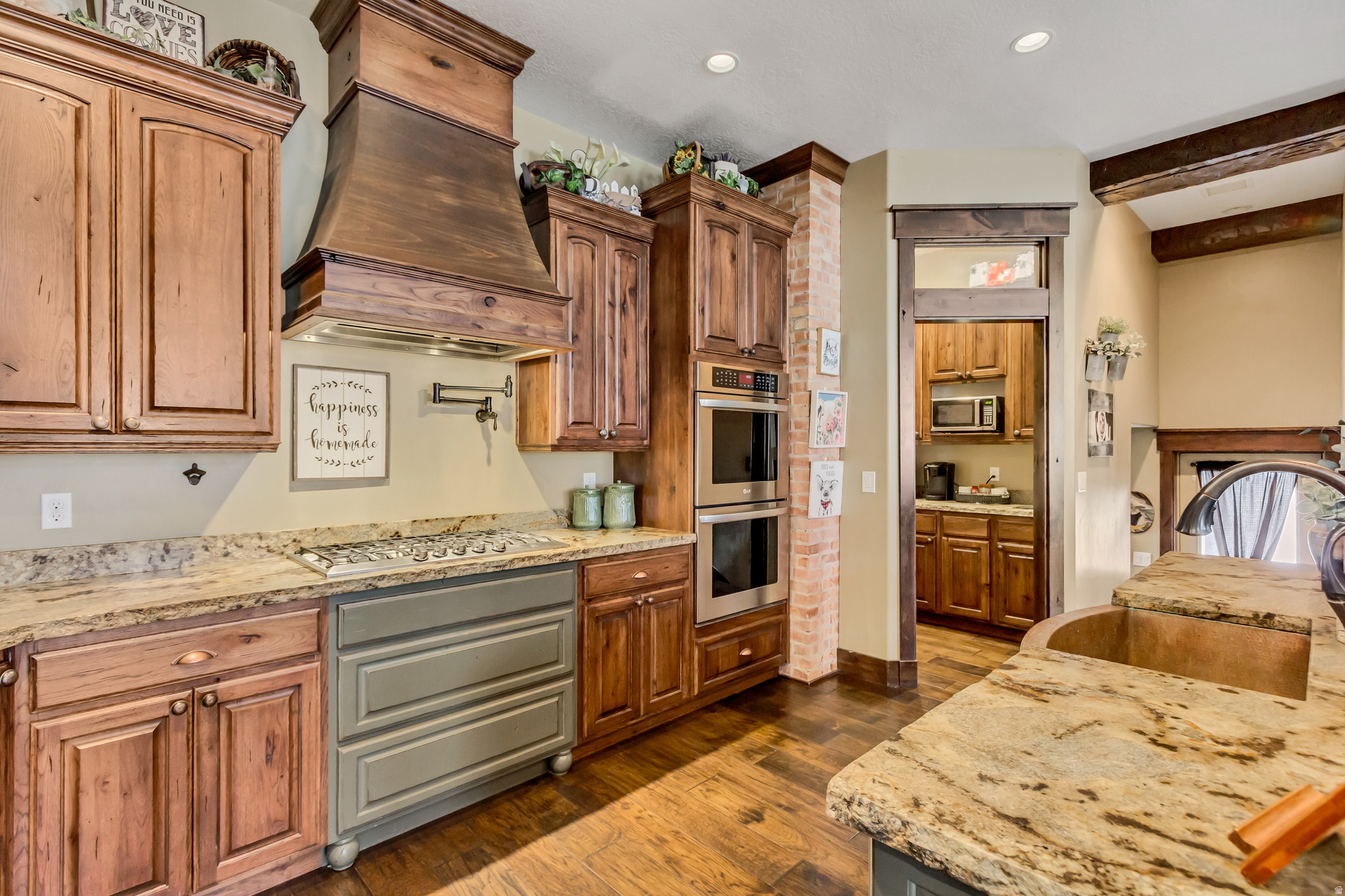 AMBERWOOD ESTATES SUBDV - Residential