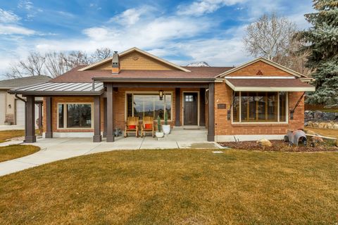 Photo of 1135 E 900 S, Pleasant Grove, UT 84062 (MLS # 2137009)