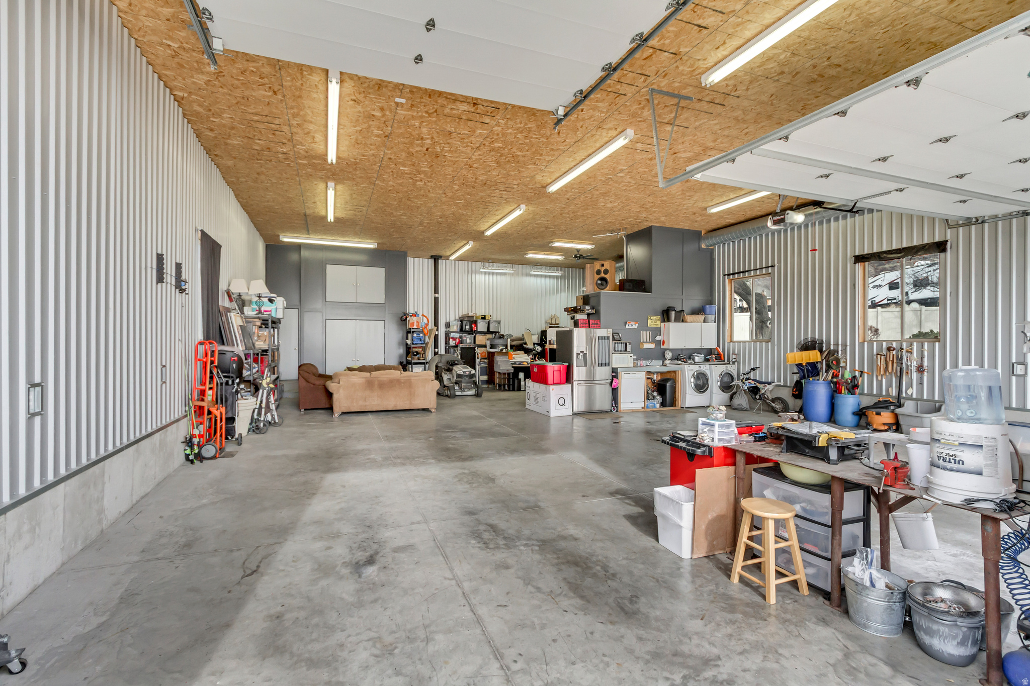 AMBERWOOD ESTATES SUBDV - Residential