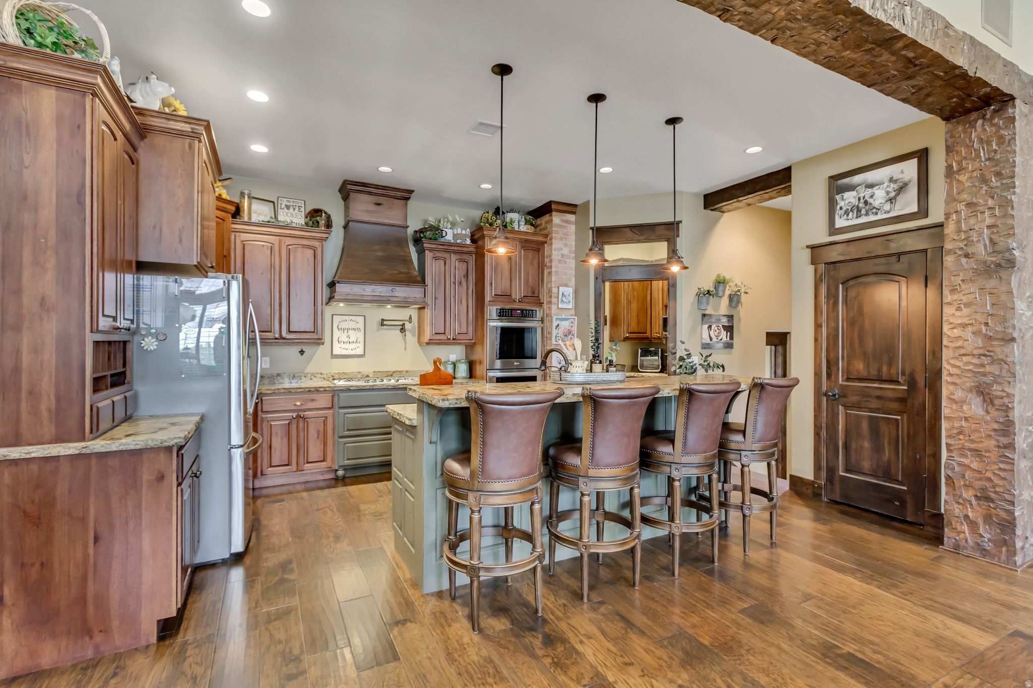 AMBERWOOD ESTATES SUBDV - Residential