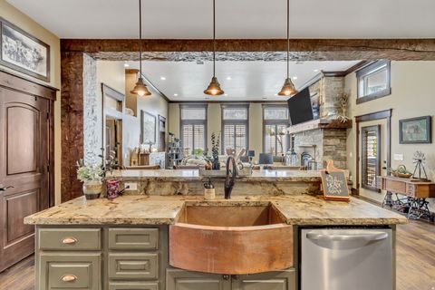 Tiny photo for 1135 E 900 S, Pleasant Grove, UT 84062 (MLS # 2137009)