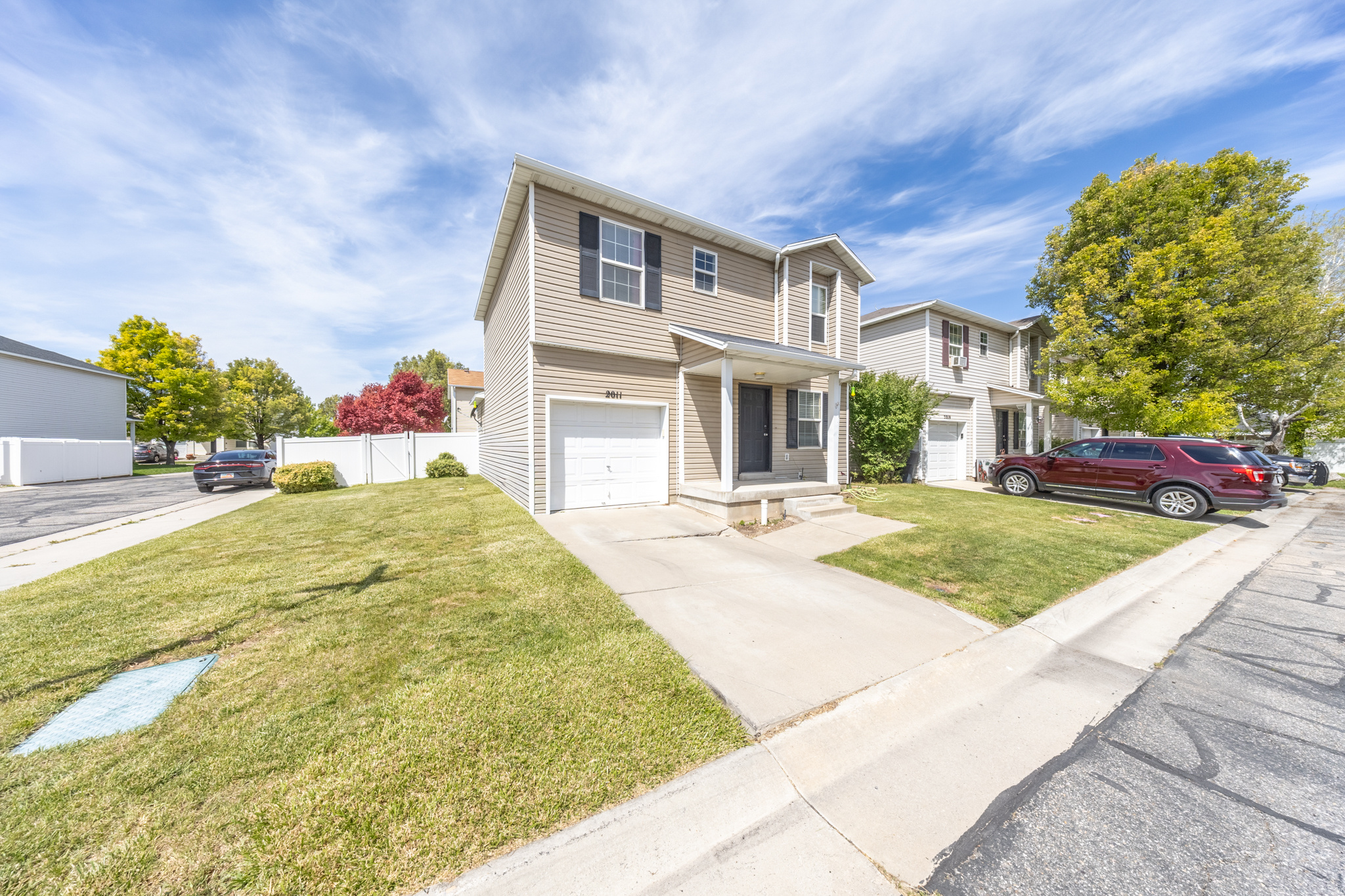 CLINTON TOWNE CENTER - Residential