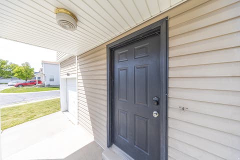 Tiny photo for 2011 N 2095 W, Clinton, UT 84015 (MLS # 2154918)