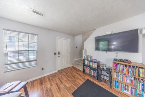 Tiny photo for 2011 N 2095 W, Clinton, UT 84015 (MLS # 2154918)