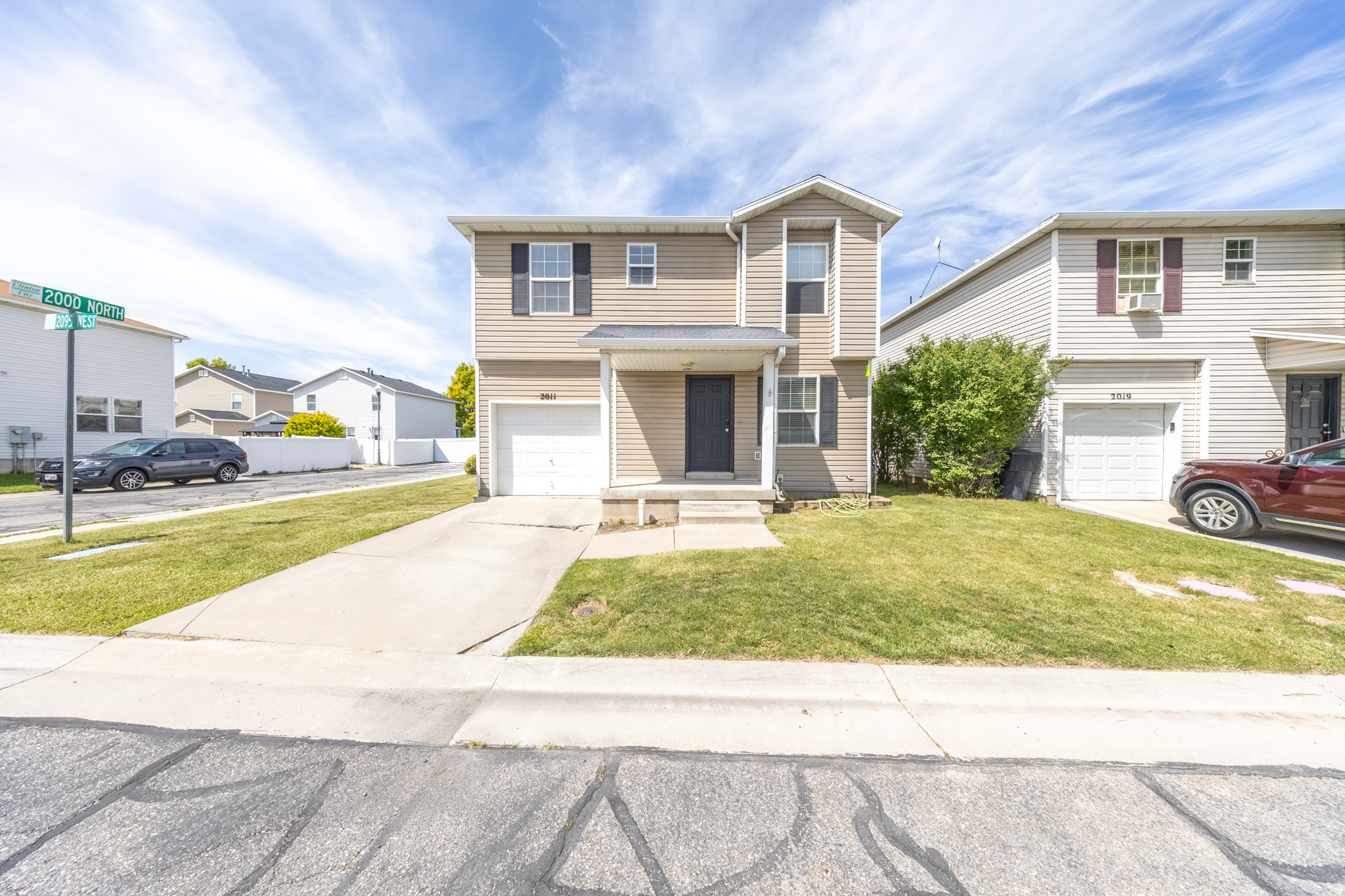 CLINTON TOWNE CENTER - Residential