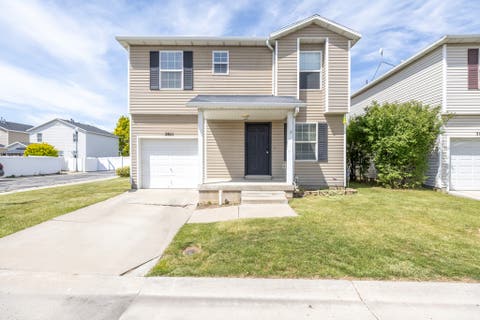 Photo of 2011 N 2095 W, Clinton, UT 84015 (MLS # 2154918)