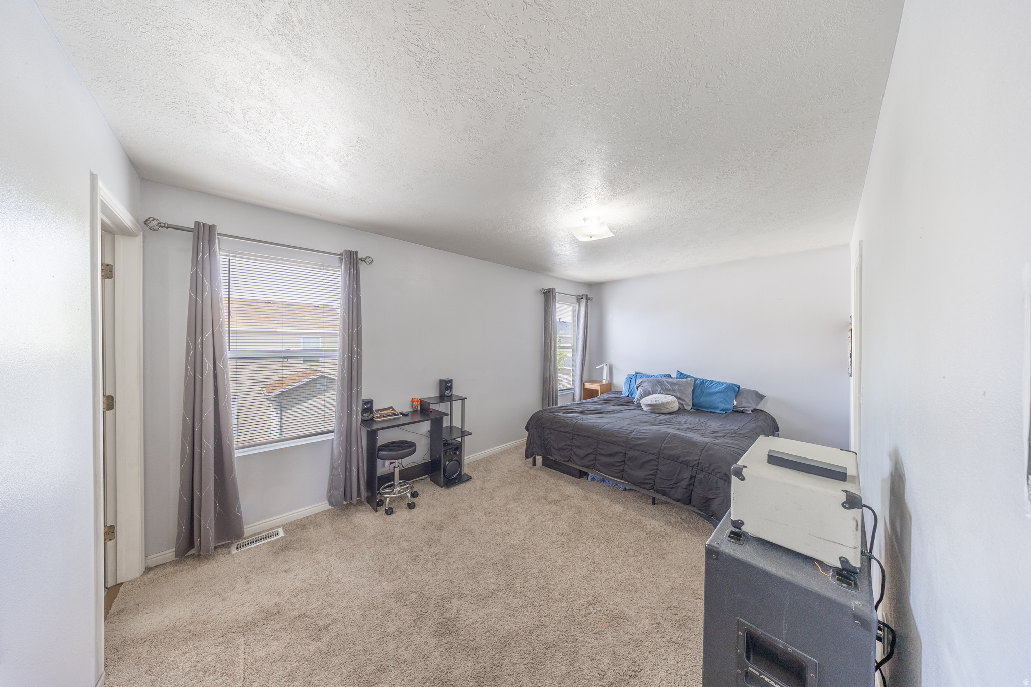 CLINTON TOWNE CENTER - Residential