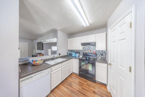 Tiny photo for 2011 N 2095 W, Clinton, UT 84015 (MLS # 2154918)