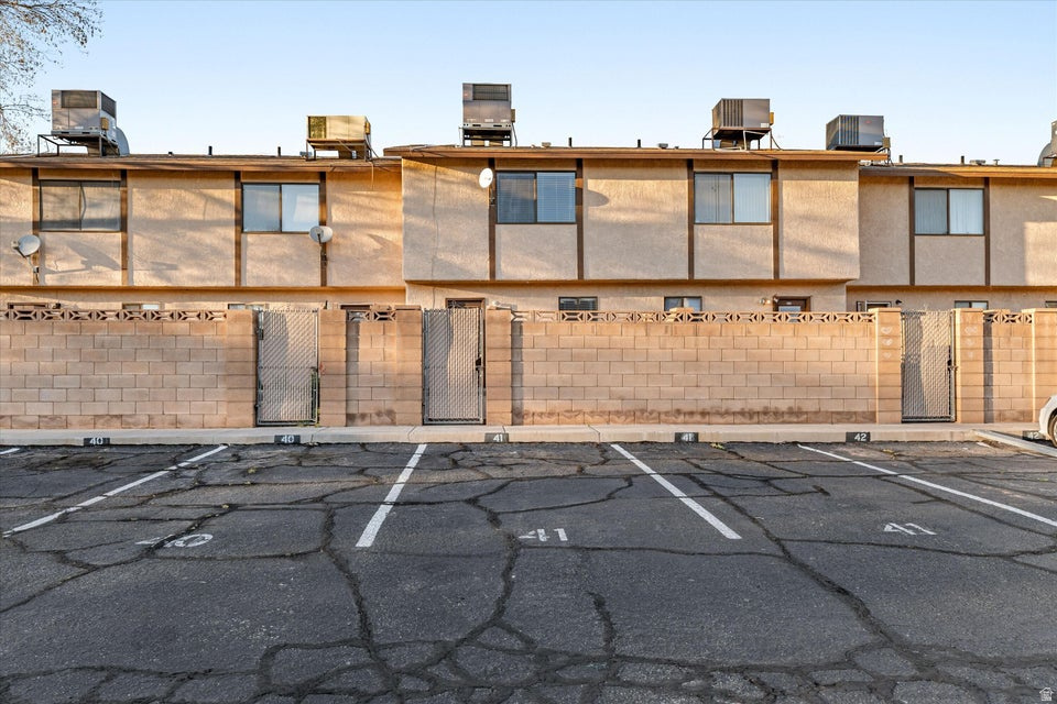 COLOR VIEW TH 2 - Residential