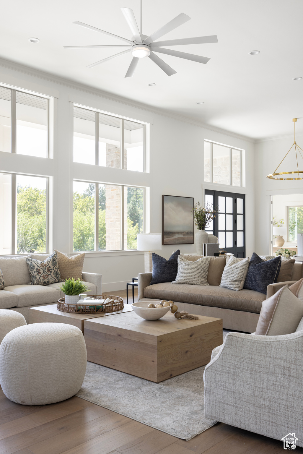 DEER HOLLOW - Residential