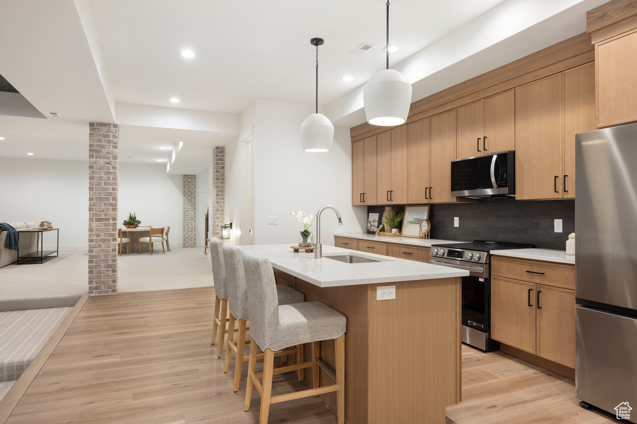 DEER HOLLOW - Residential