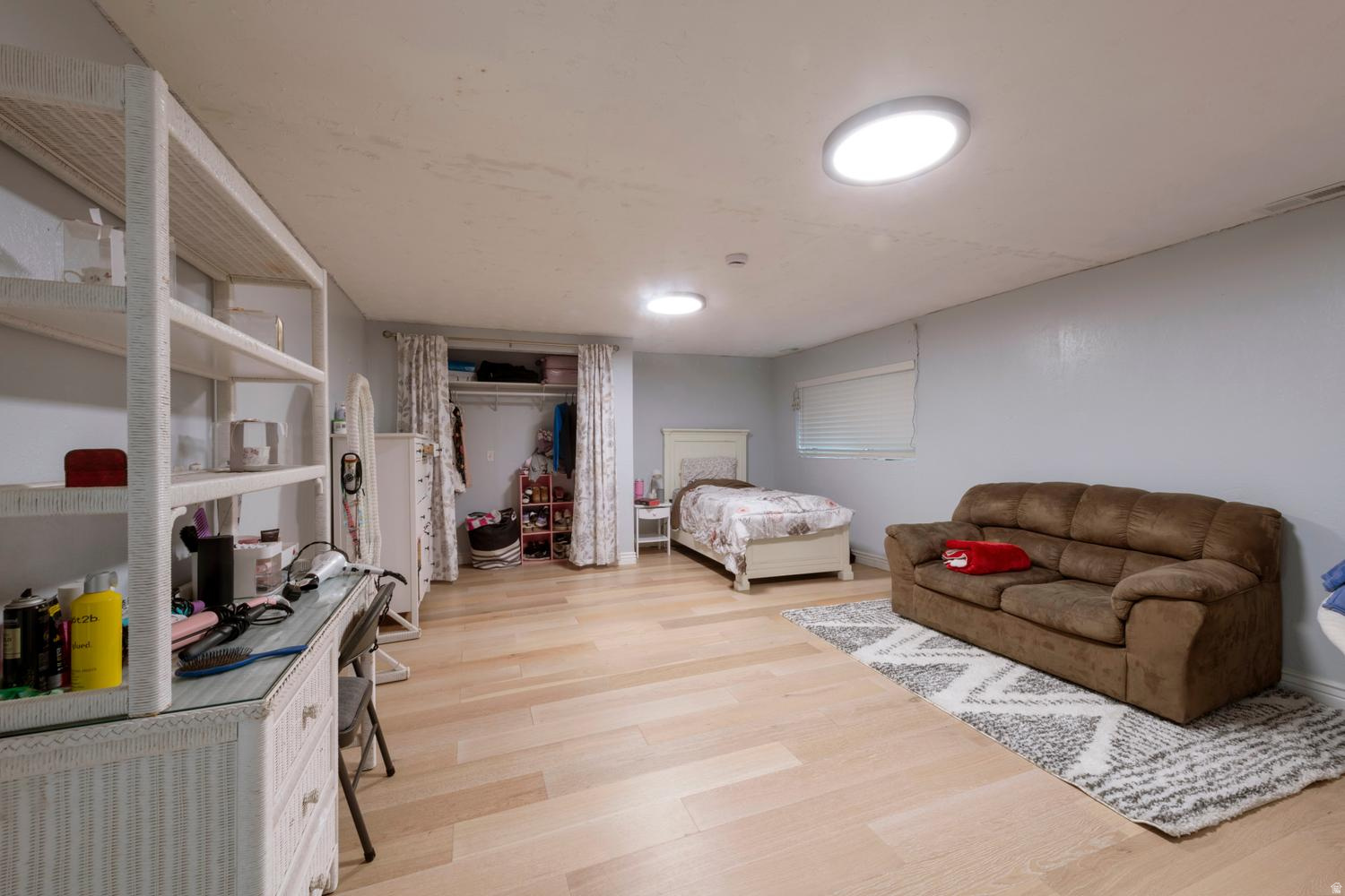 WHITE CITY - Residential