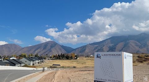 Tiny photo for 61 S LIGHTHOUSE CIR #14, Elk Ridge, UT 84651 (MLS # 2091981)