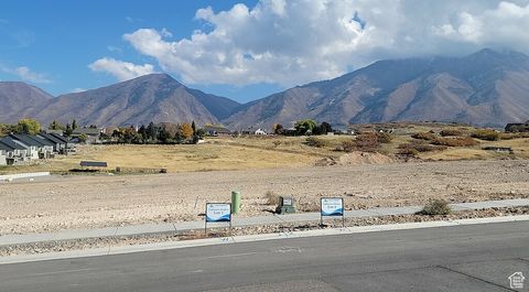 Tiny photo for 61 S LIGHTHOUSE CIR #14, Elk Ridge, UT 84651 (MLS # 2091981)