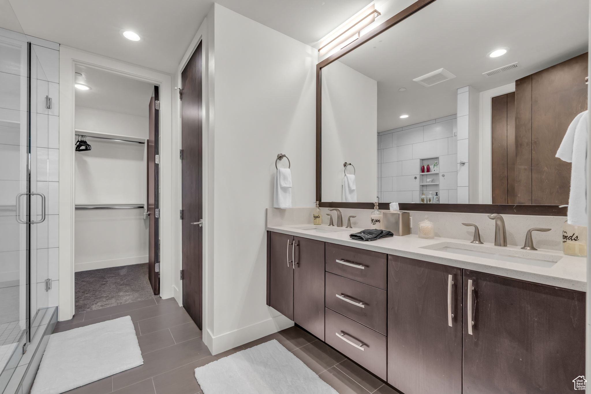 THE VILLAS AT RED LEDGES - Residential