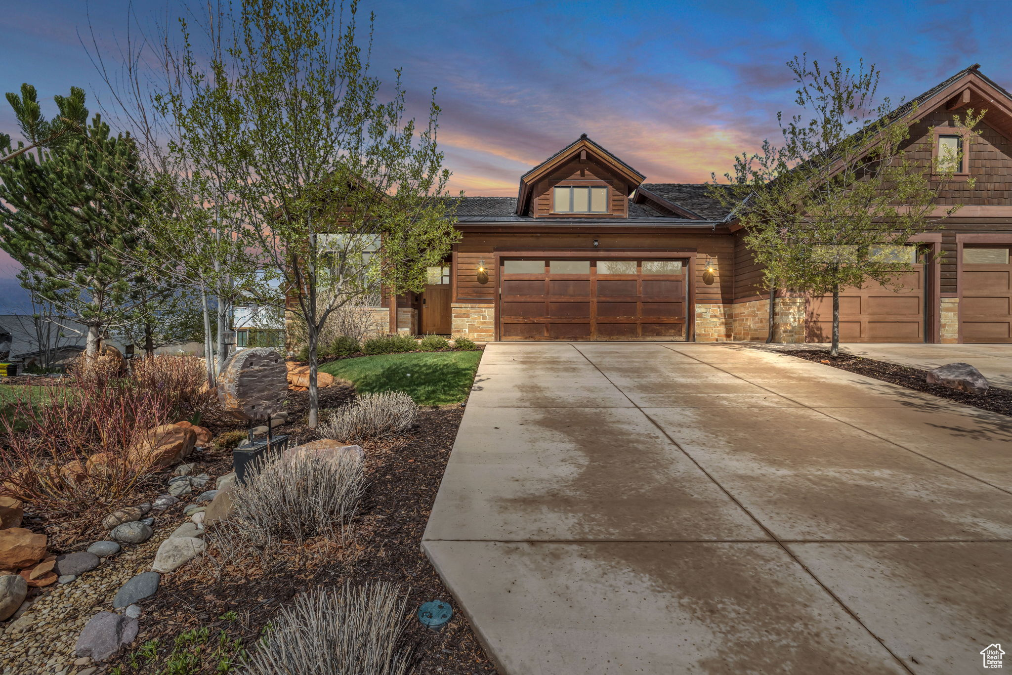 THE VILLAS AT RED LEDGES - Residential