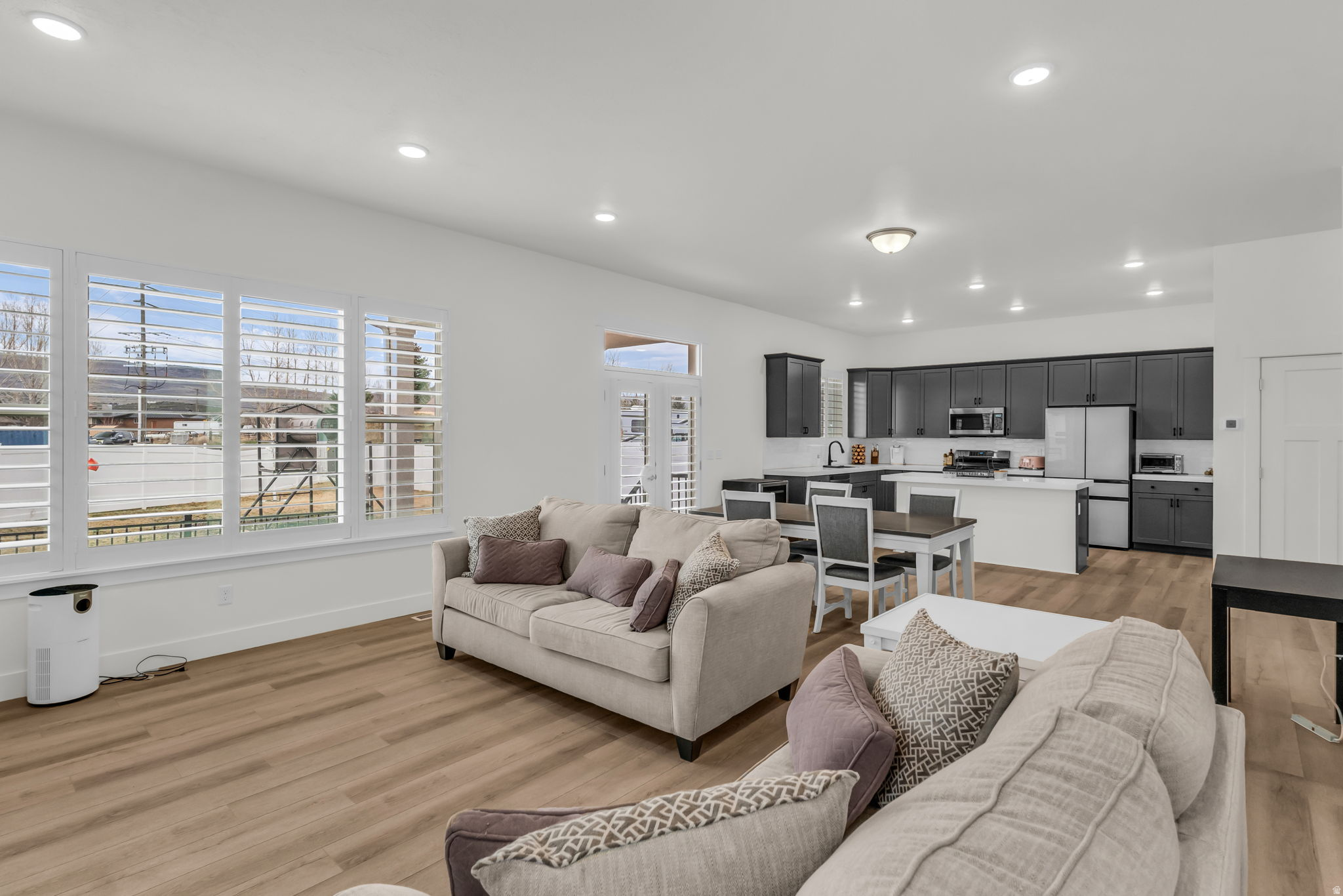 BROOKSIDE - Residential