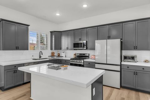 Tiny photo for 1243 S 1040 E, Heber City, UT 84032 (MLS # 2142554)