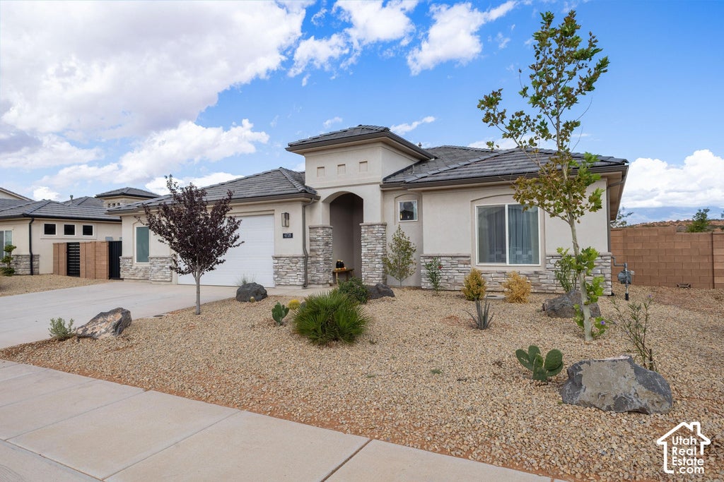 Photo of 4728 W 2820 S, Hurricane, UT 84737 (MLS # 2187170)