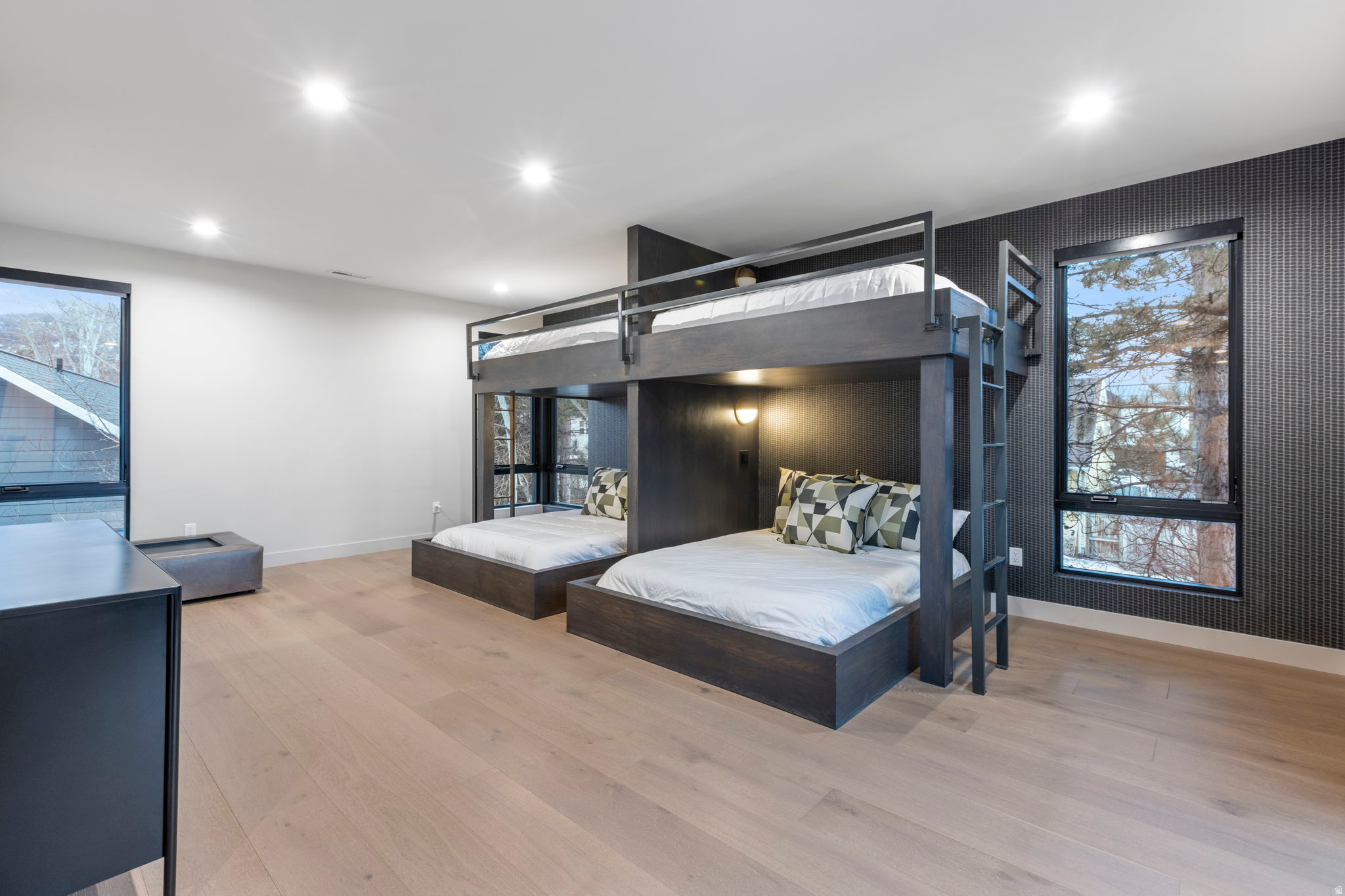 PROSPECTOR PARK - Residential