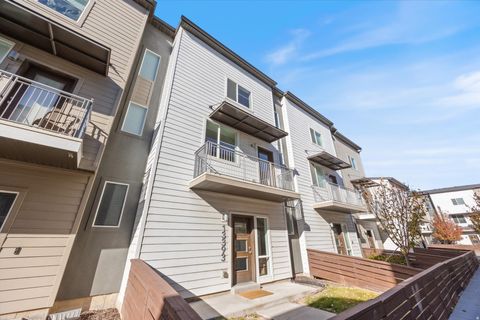 Photo of 13393 S ALTO VISTA WAY, Herriman, UT 84096 (MLS # 2123378)