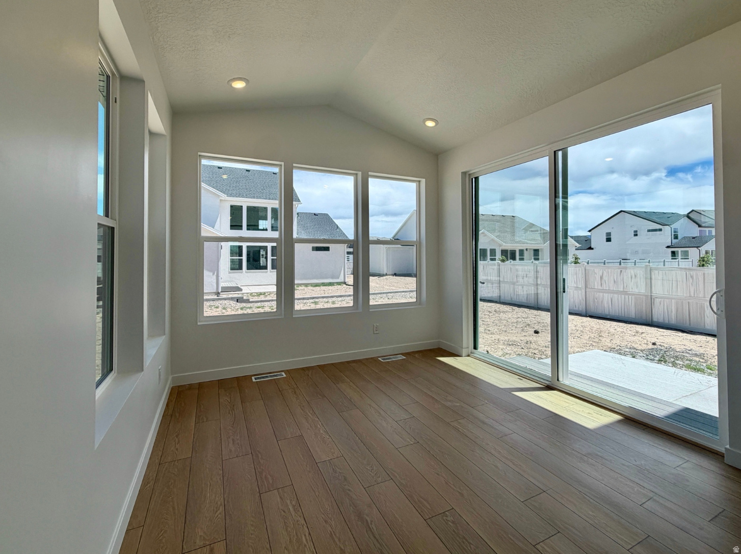 FIREFLY - Residential