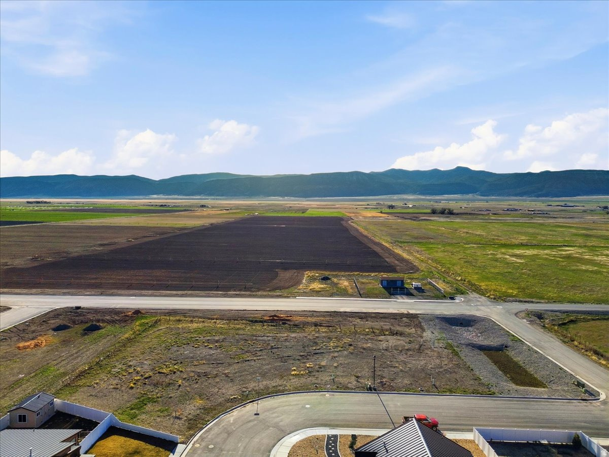 ESTATES AT EPHRAIM CROSSING - Land