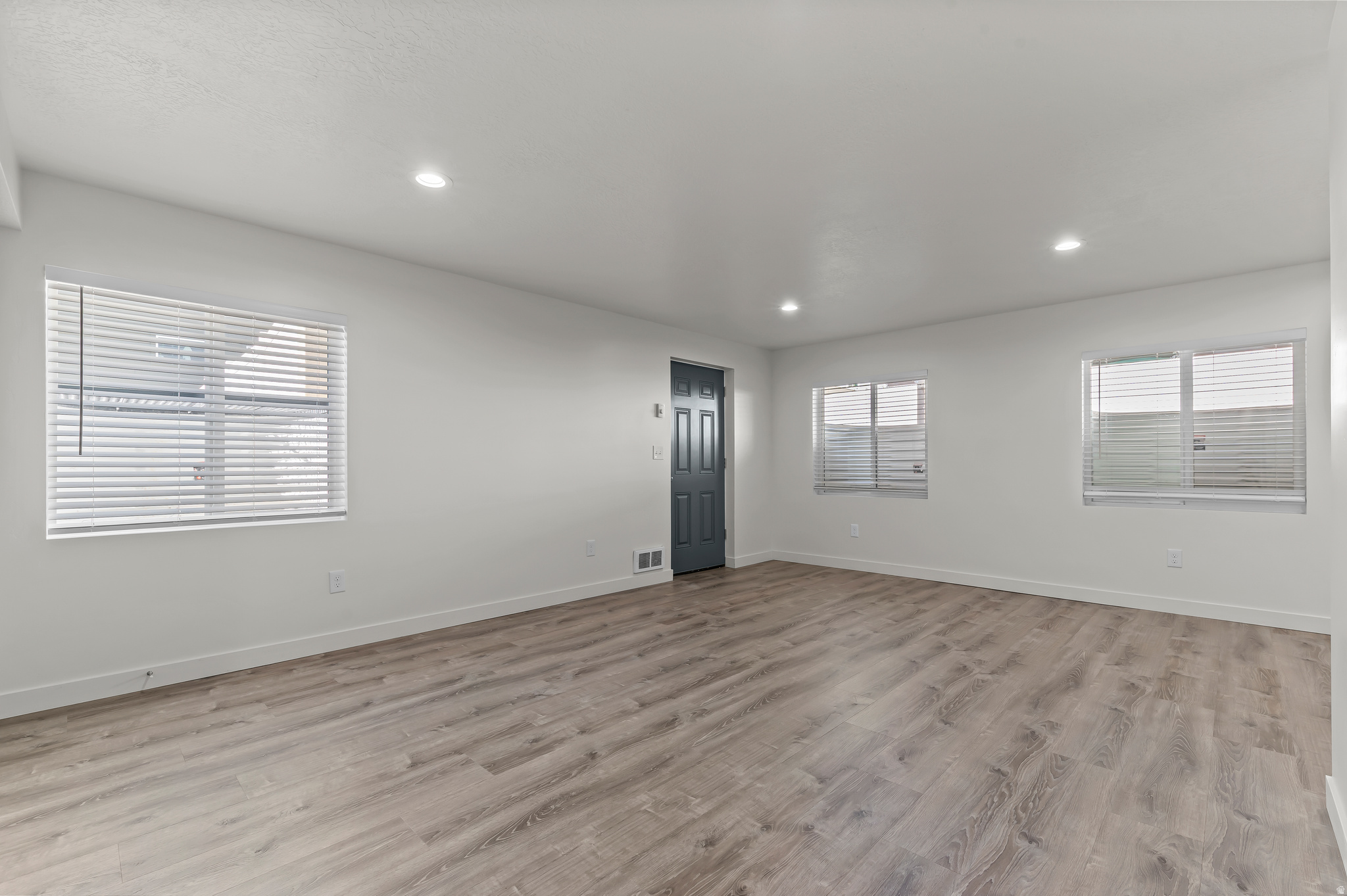 WALNUT GROVE - Residential