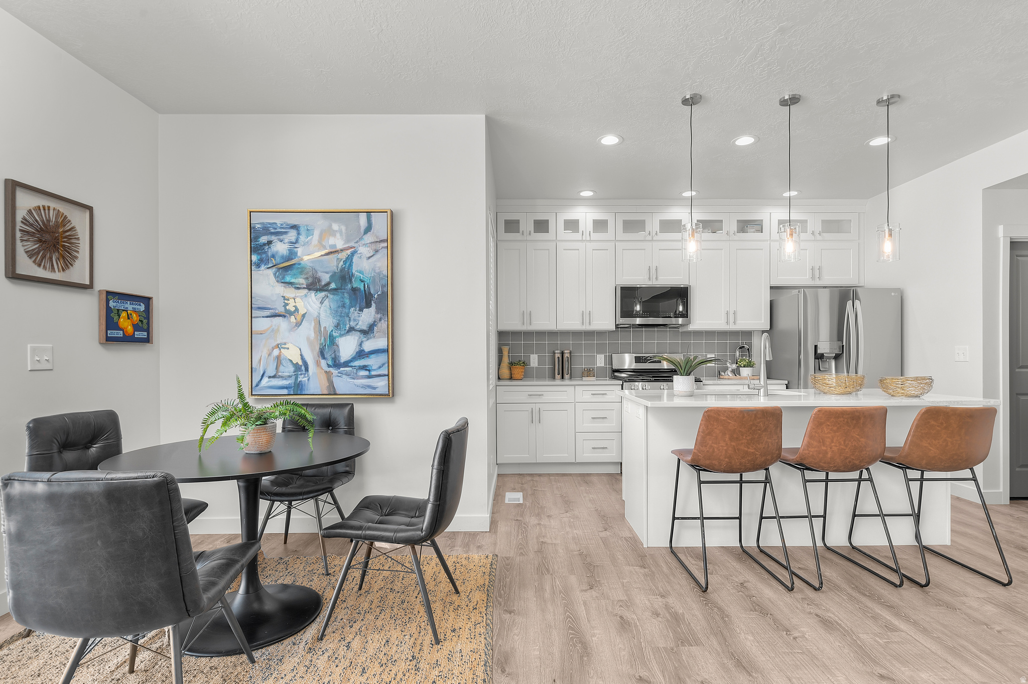 WALNUT GROVE - Residential